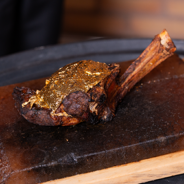 TOMAHAWK